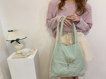 Cách chọn size túi canvas chuẩn cho từng mục đích sử dụng - Pháp luật & Cuộc sống