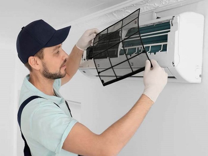 miệng gió máy lạnh bị bám bụi
